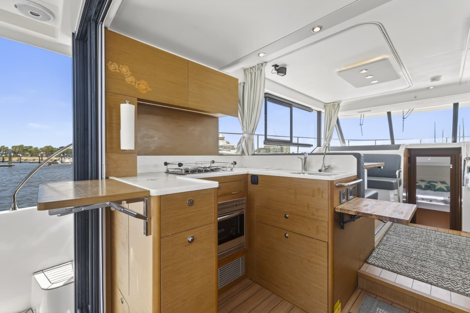 2022 Beneteau Swift Trawler 41 Fly