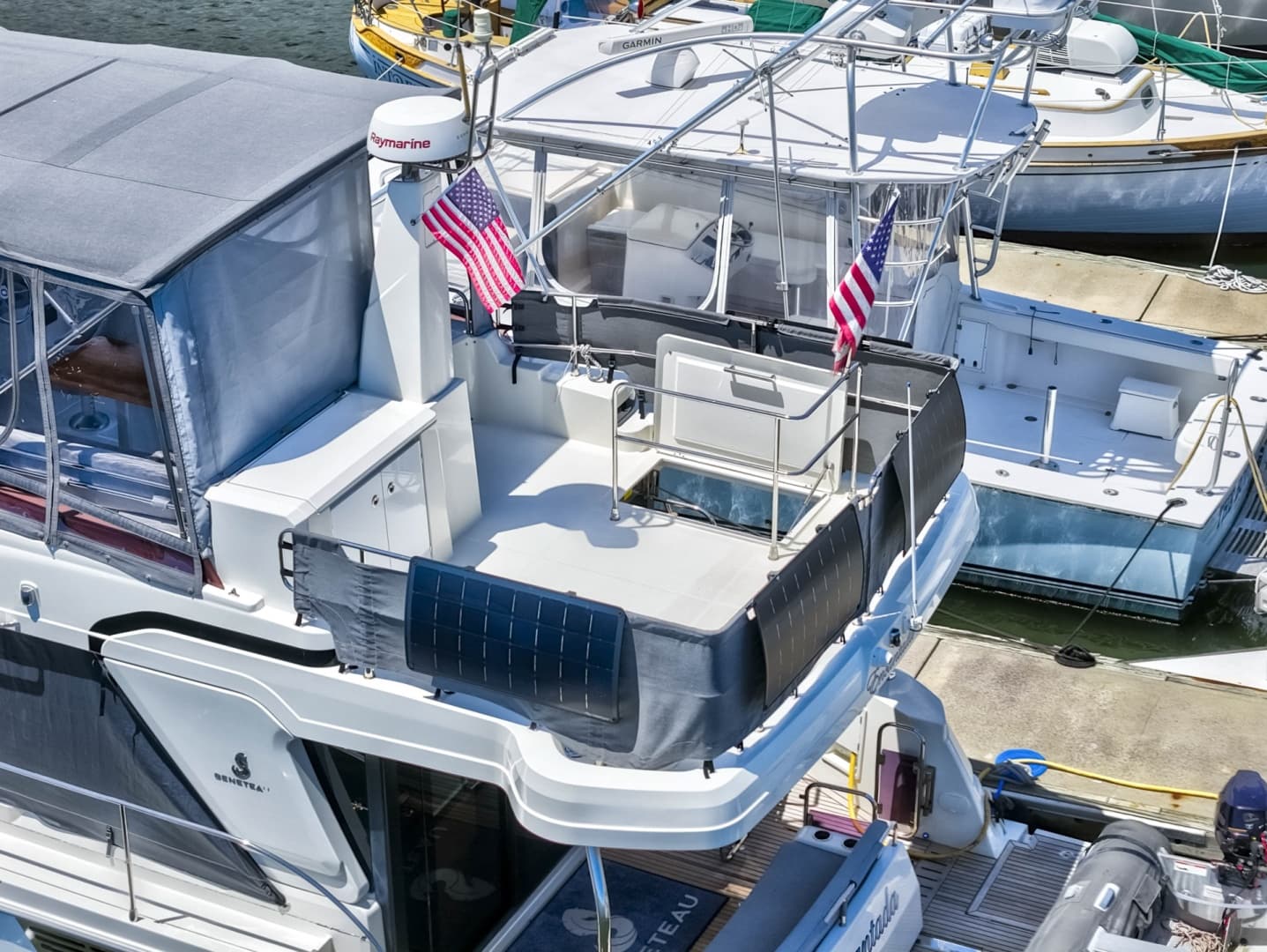2022 Beneteau Swift Trawler 41 Fly