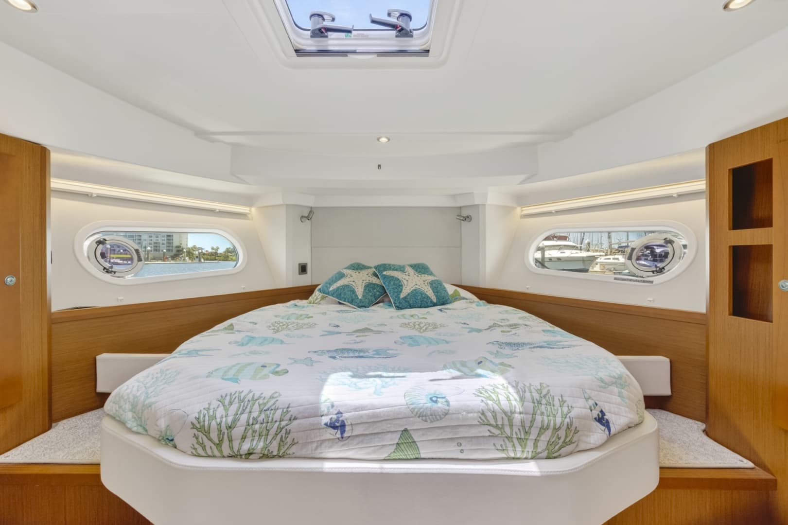 2022 Beneteau Swift Trawler 41 Fly