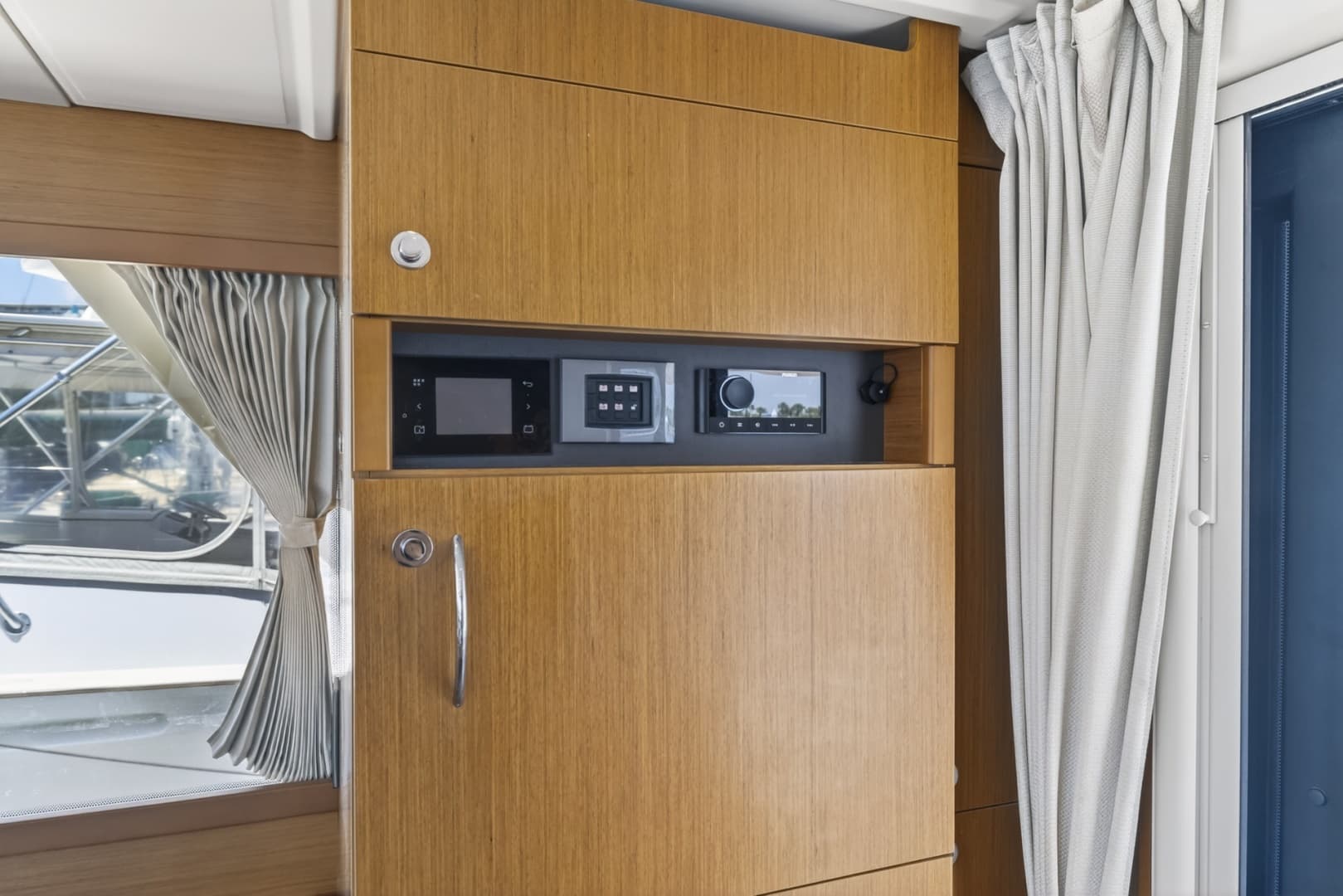 2022 Beneteau Swift Trawler 41 Fly