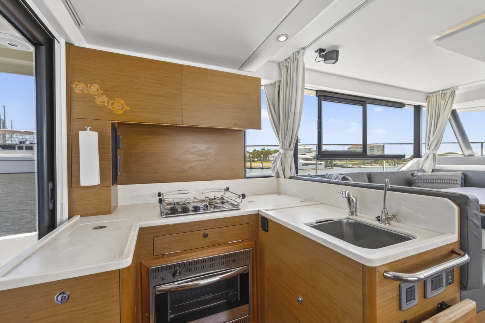 2022 Beneteau Swift Trawler 41 Fly