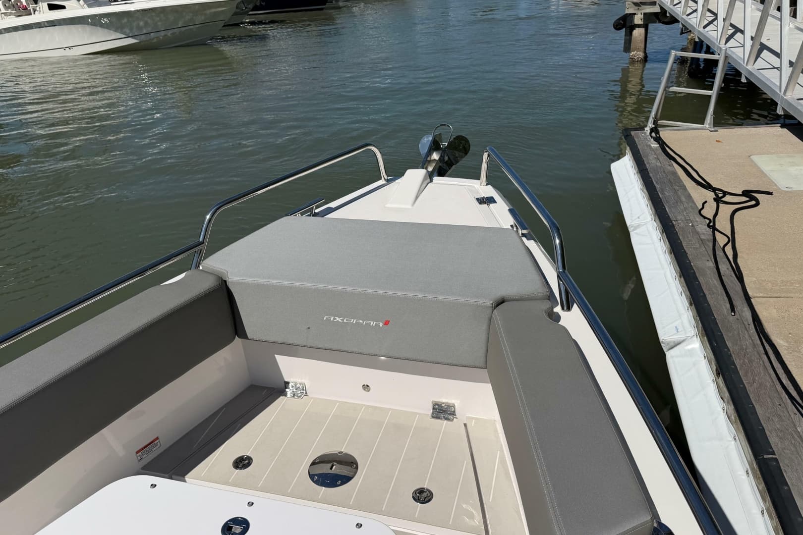 2018 Axopar 37 Cabin