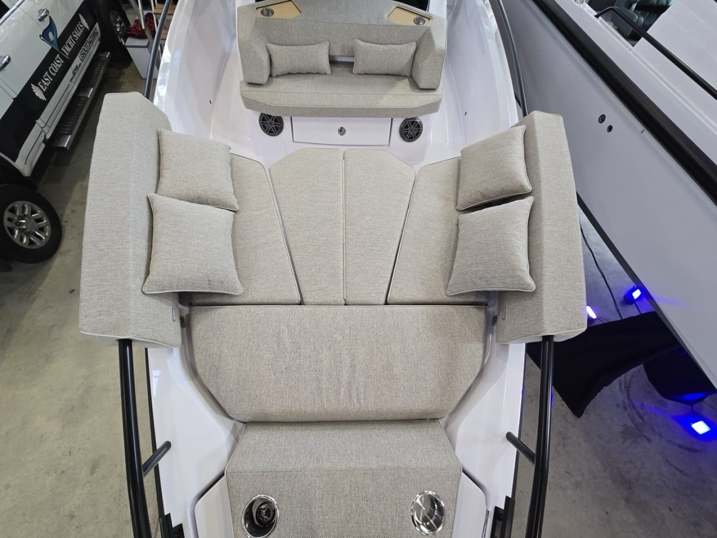 2026 Axopar Cross Cabin