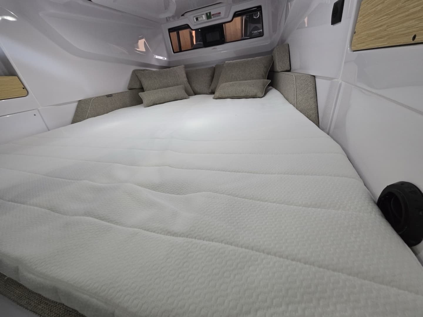 2026 Axopar Cross Cabin