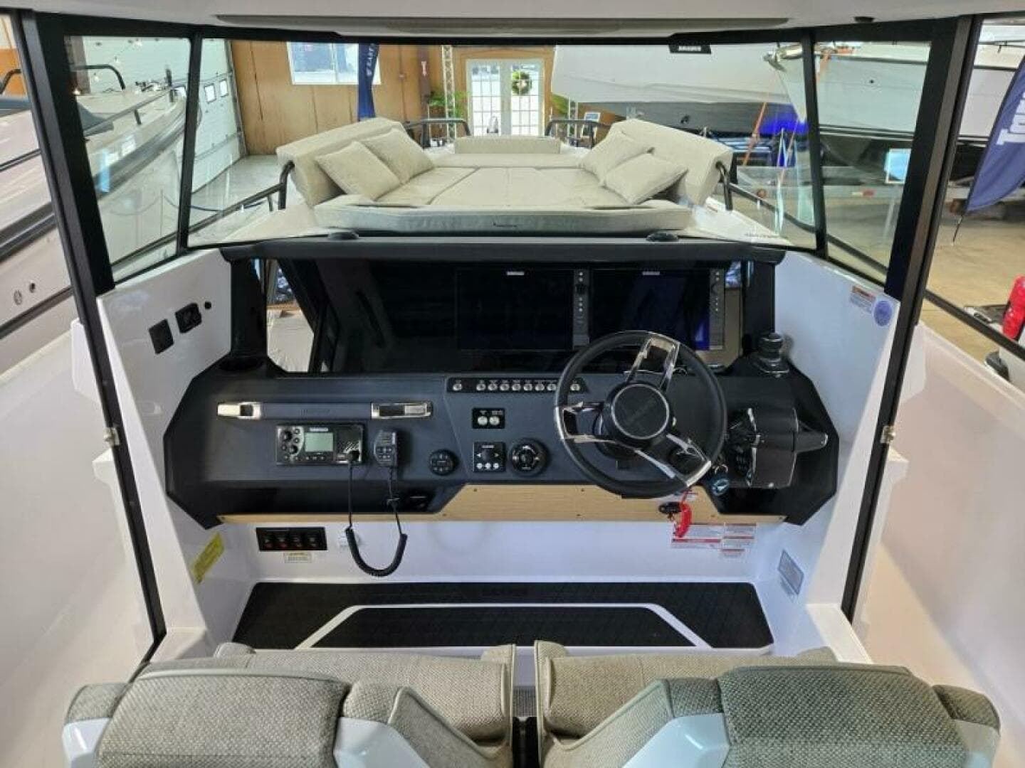 2026 Axopar Cross Cabin