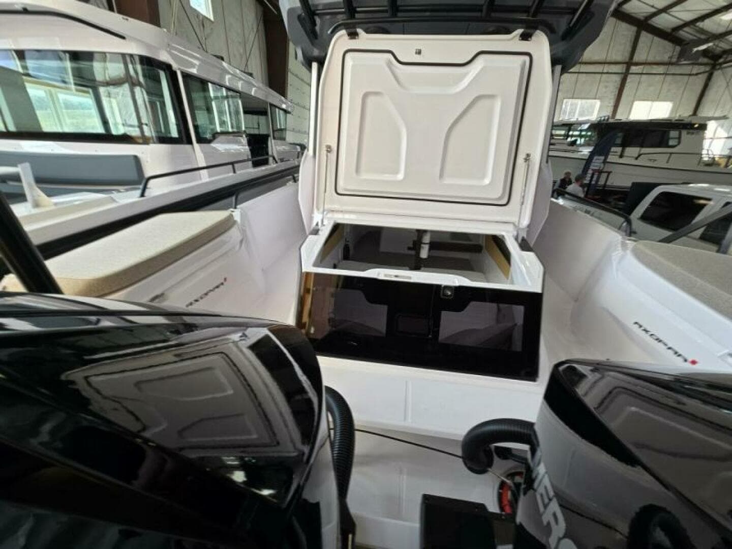 2026 Axopar Cross Cabin