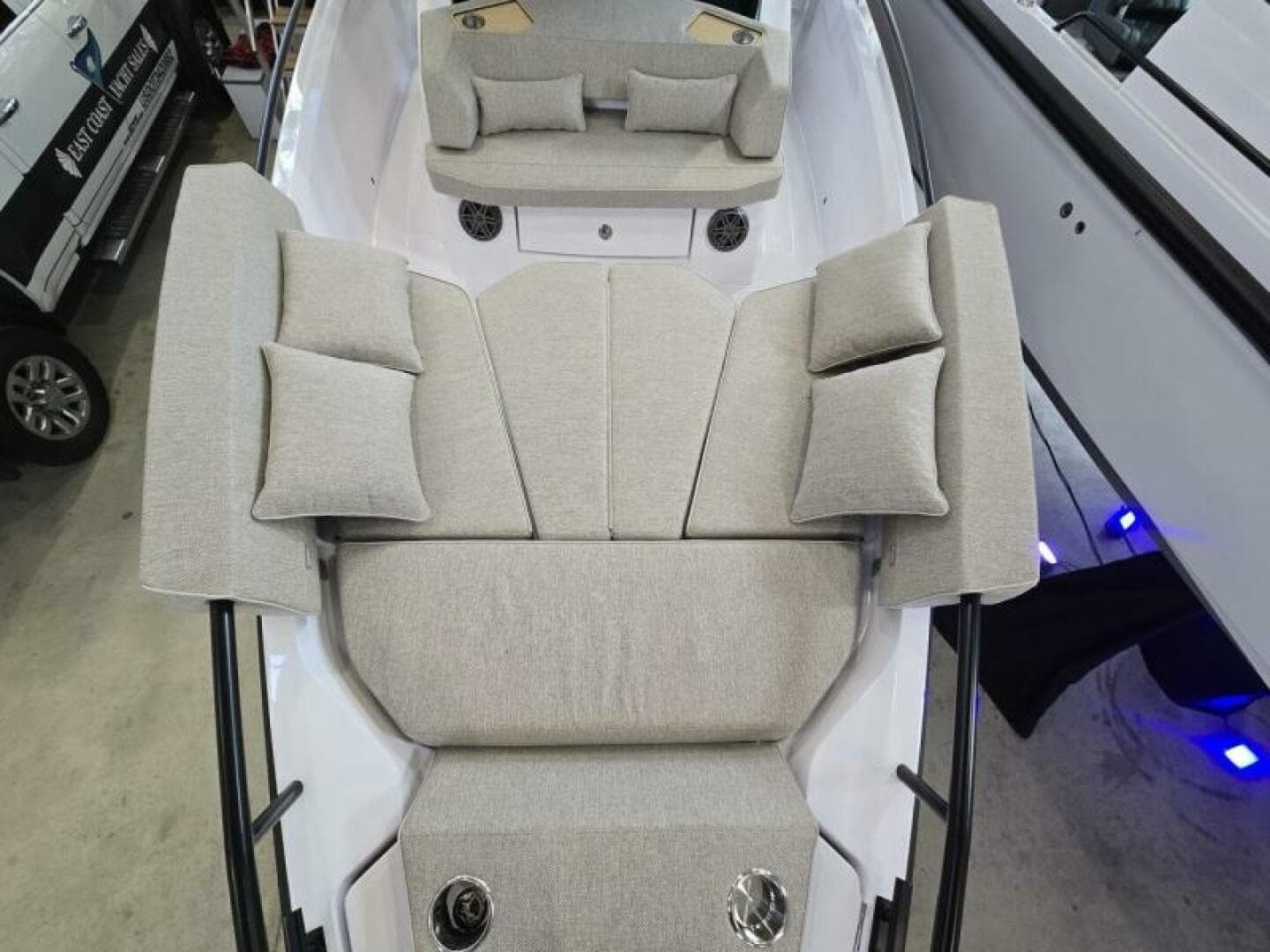 2026 Axopar Cross Cabin