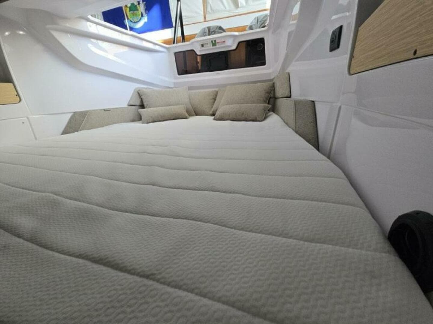 2026 Axopar Cross Cabin