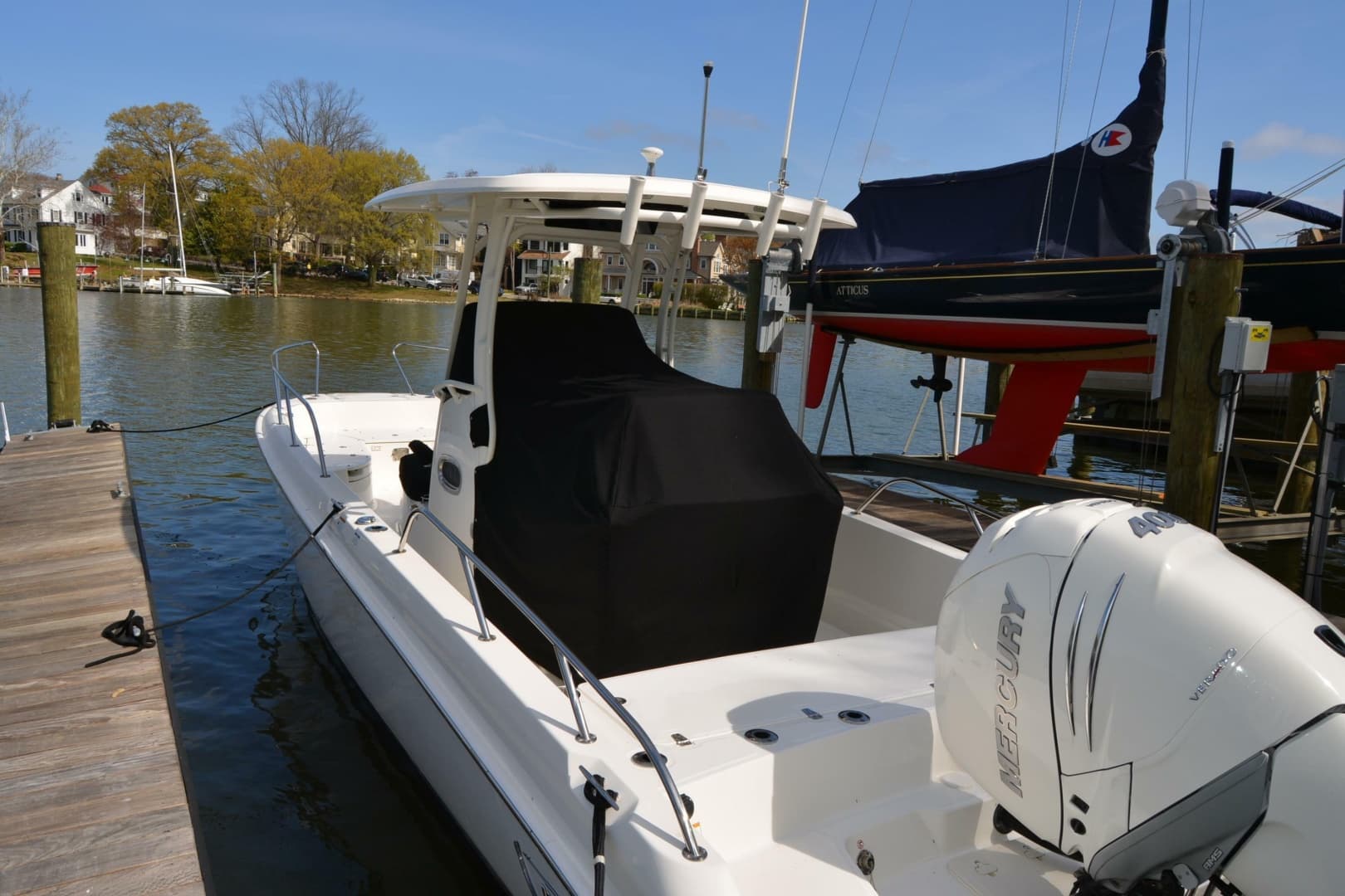 2021 Boston Whaler 270 Dauntless