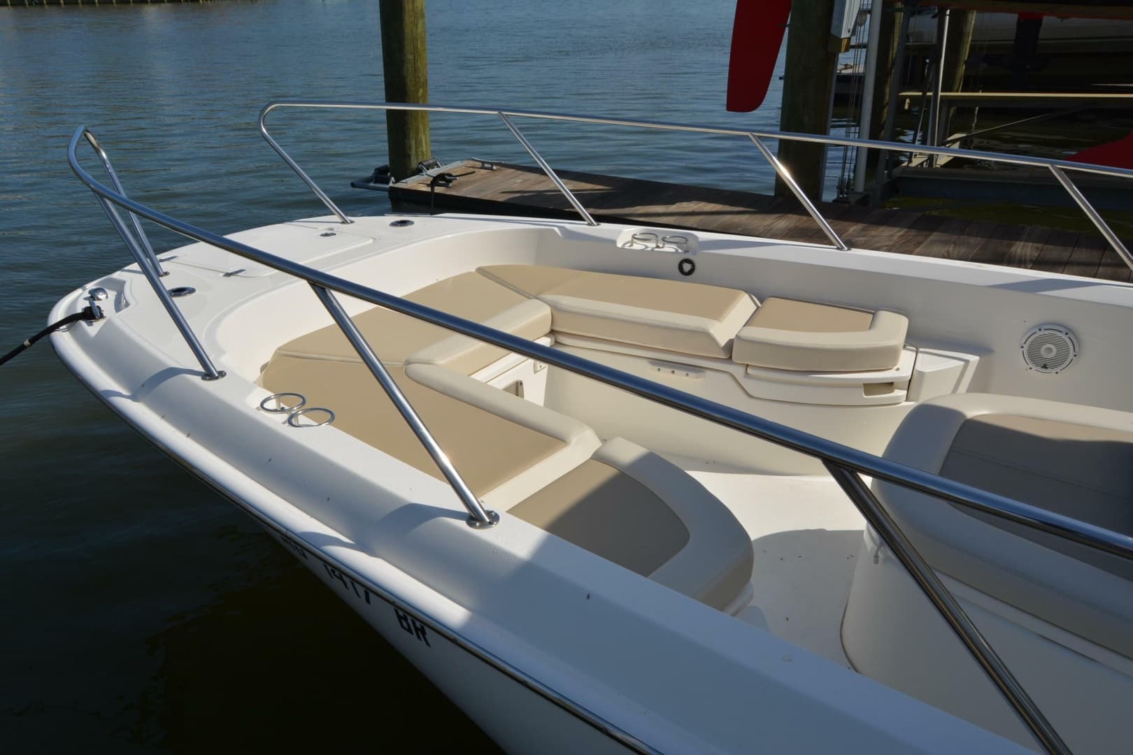 2021 Boston Whaler 270 Dauntless