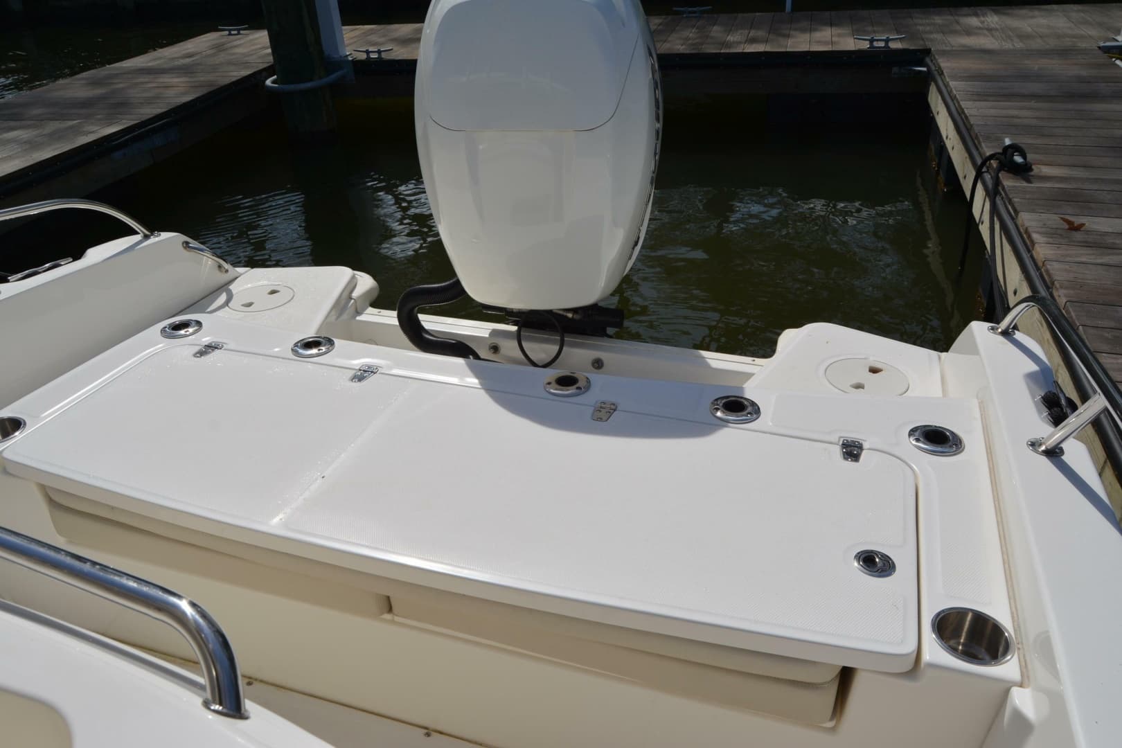 2021 Boston Whaler 270 Dauntless