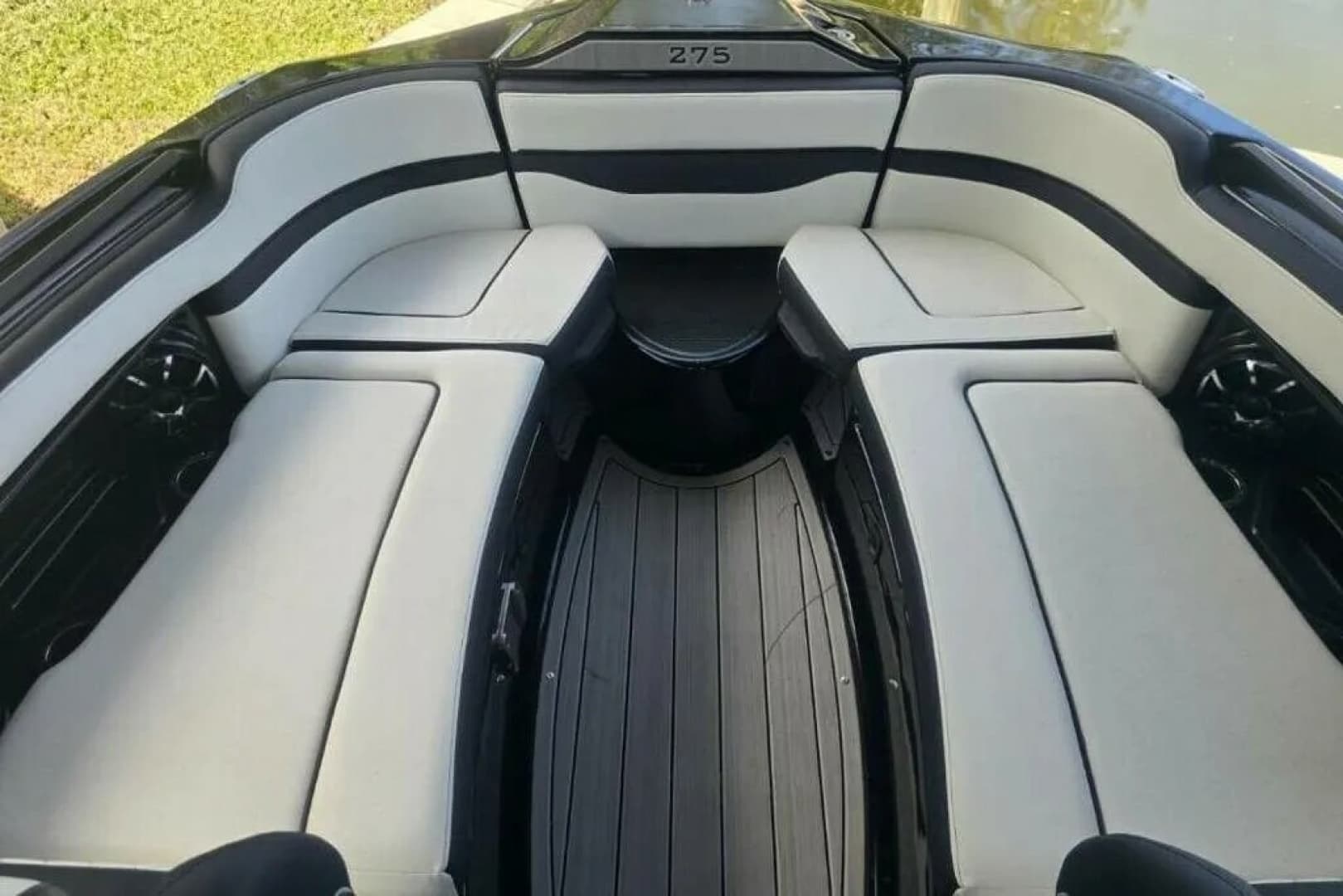 2025 Yamaha Boats 275SD