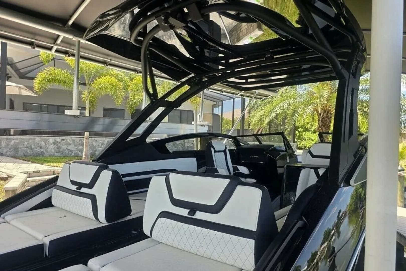 2025 Yamaha Boats 275SD