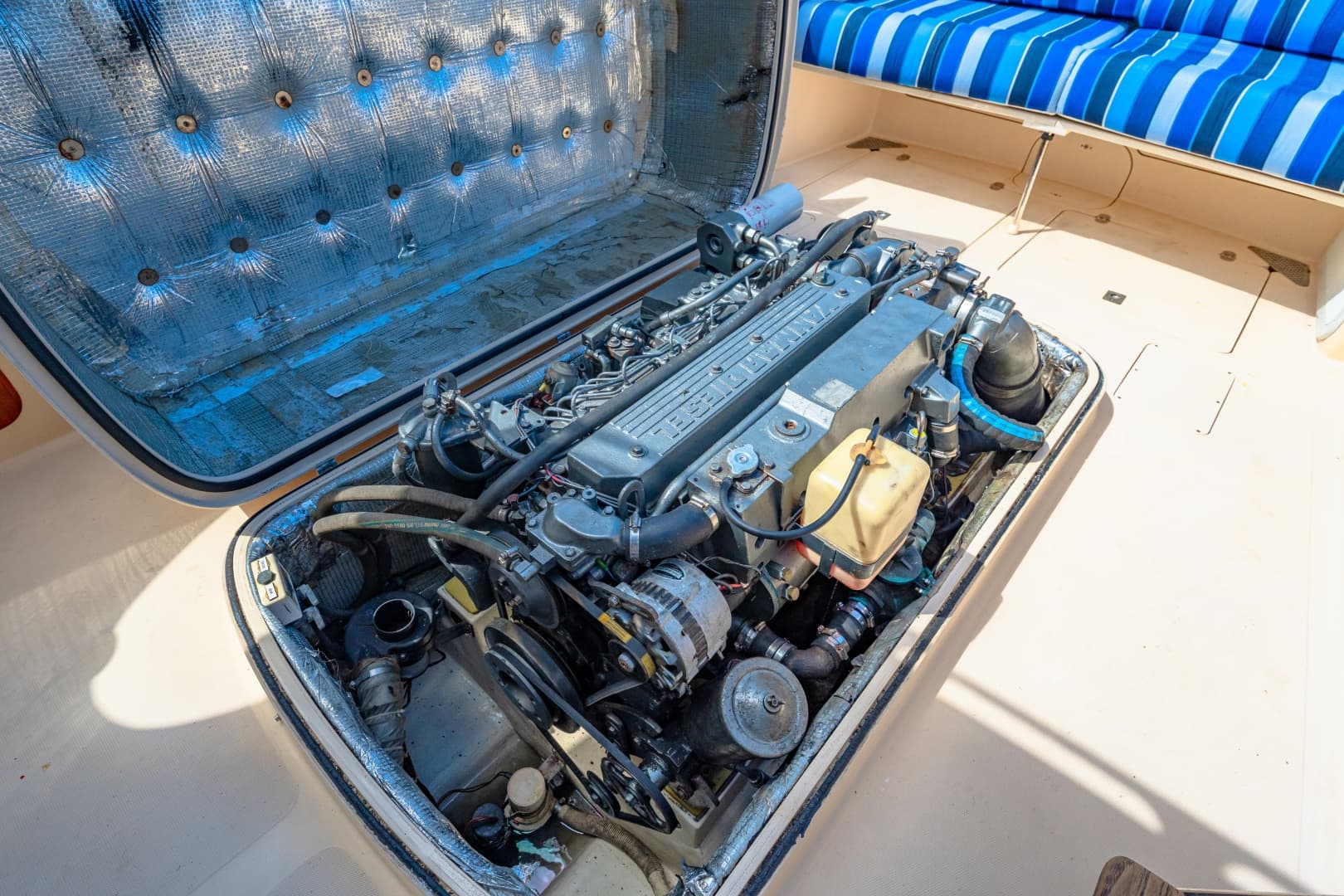 1998 36 Hinckley Picnic Boat Engine