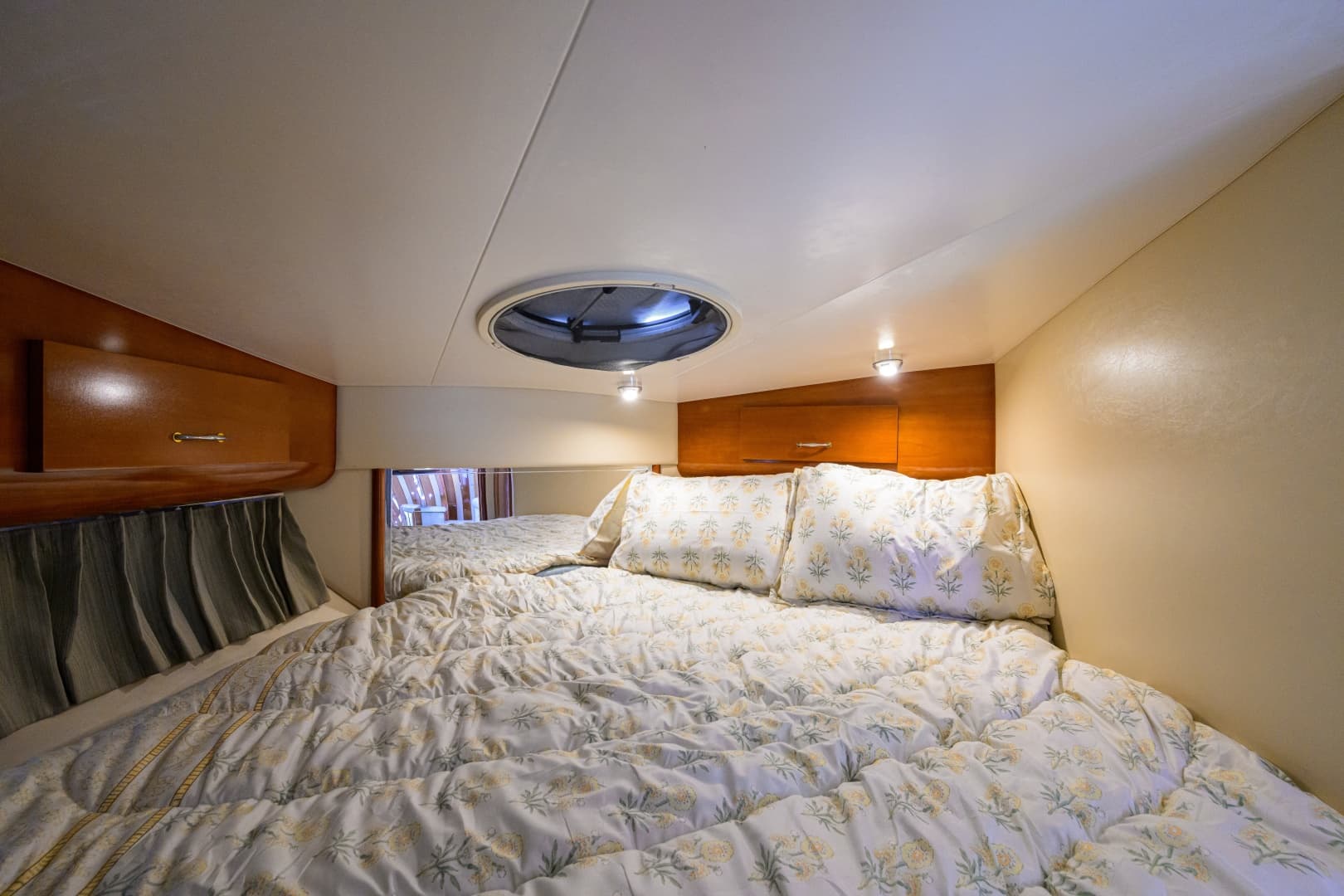 Carver 444 - Great Adventure