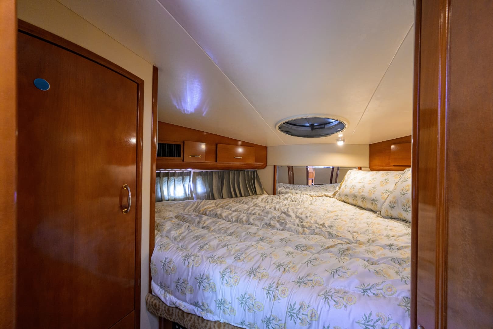 Carver 444 - Great Adventure