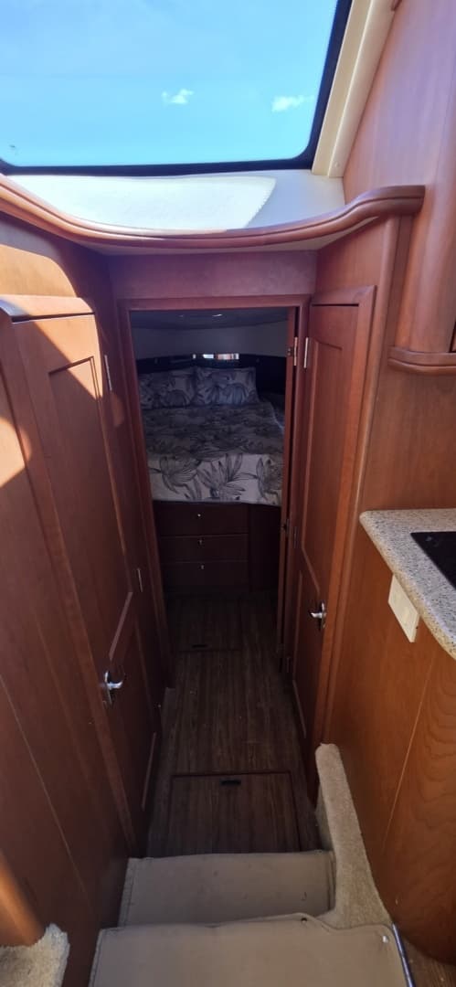 2006 Silverton 38 Sport Bridge