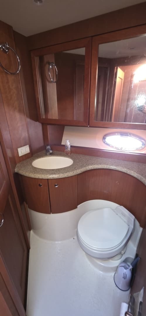 2006 Silverton 38 Sport Bridge