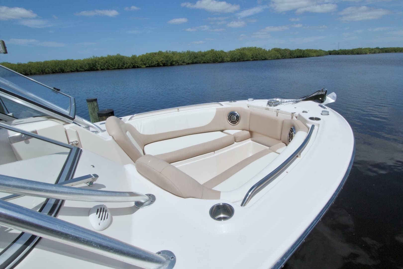 2013 Grady-White Freedom 275
