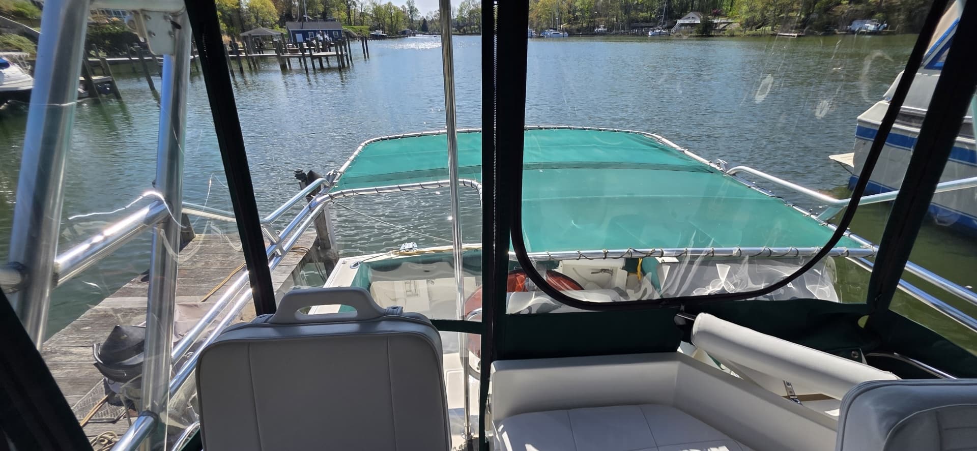 2001 Albin 32 + 2 Command Bridge