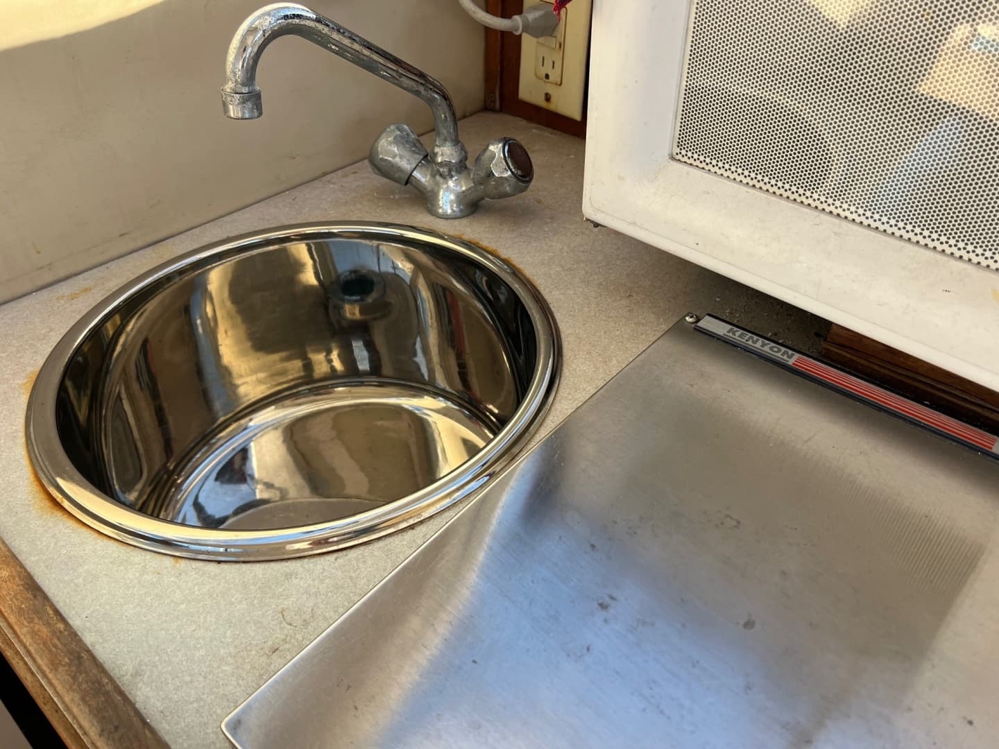 2006 Shamrock Mackinaw 270