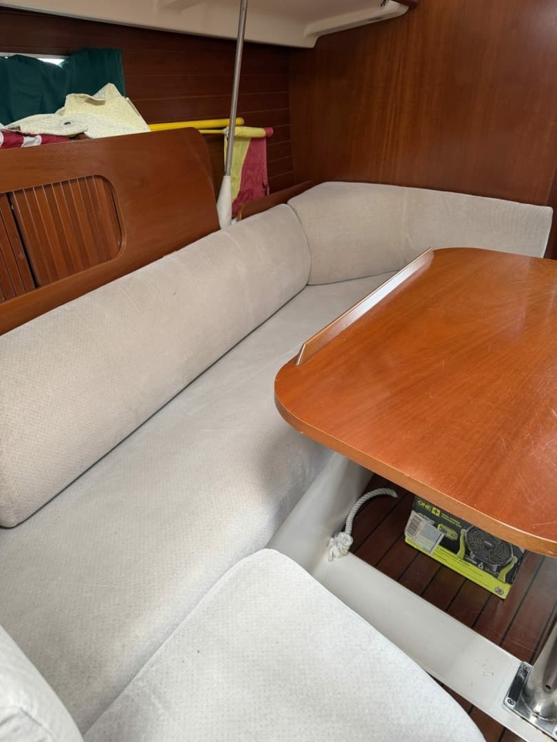 1995 Beneteau OCEANIS 321