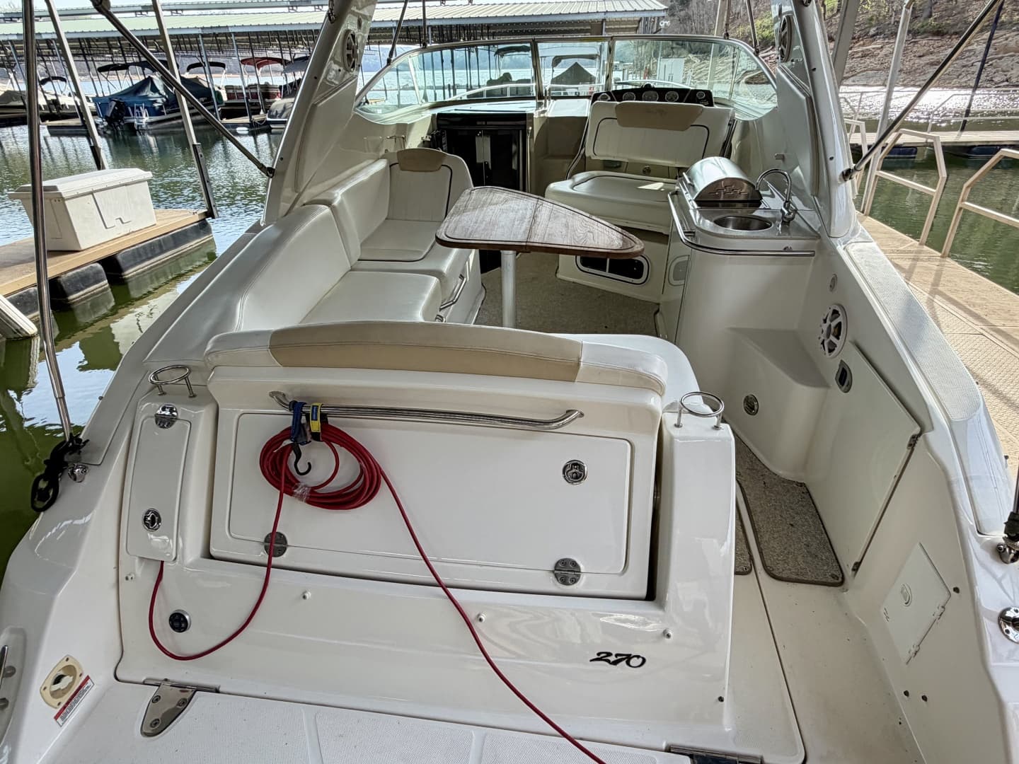 2009 Sea Ray 270 Sundancer