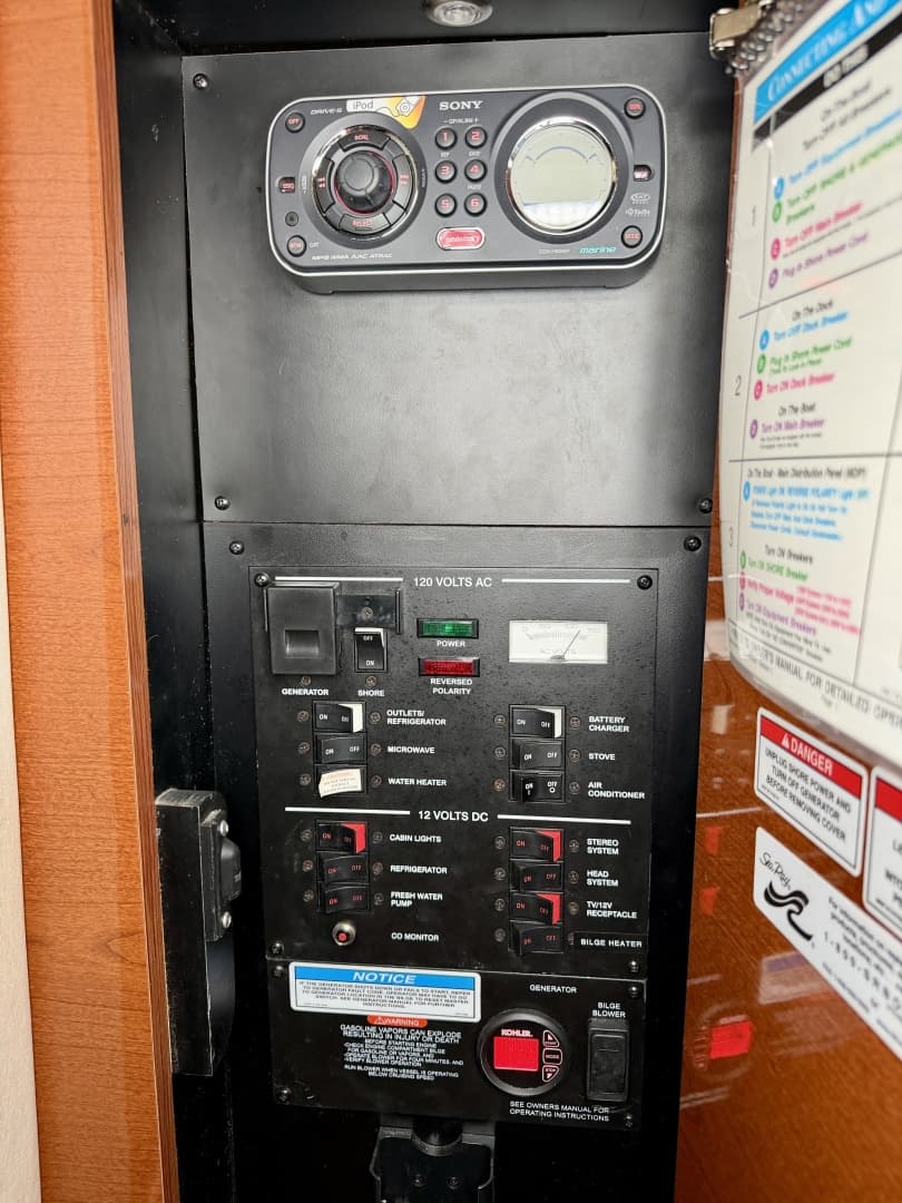 2009 Sea Ray 270 Sundancer