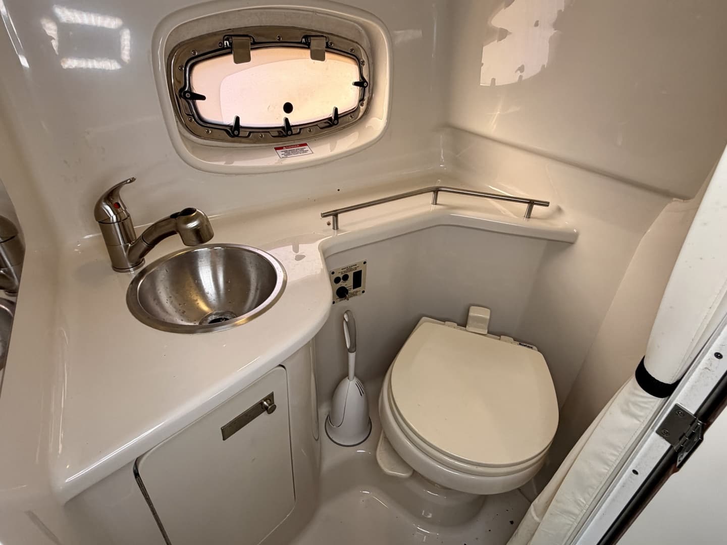 2009 Sea Ray 270 Sundancer