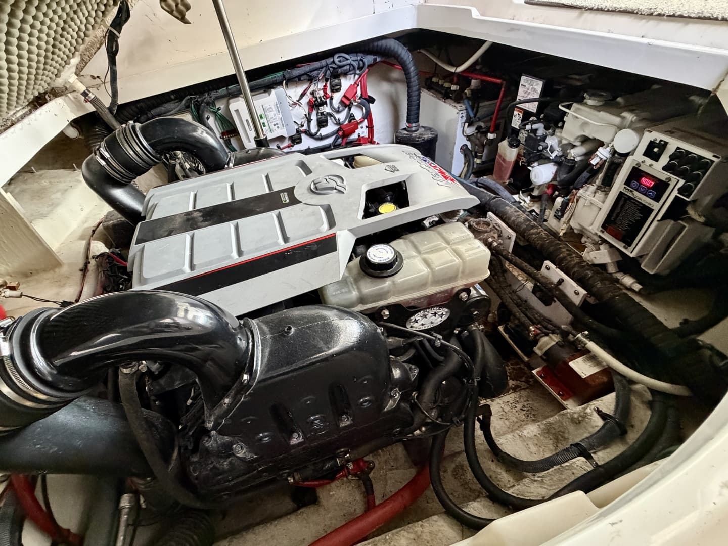 2009 Sea Ray 270 Sundancer