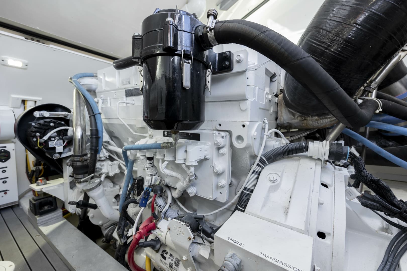 2019 Albemarle 410 Express Fisherman