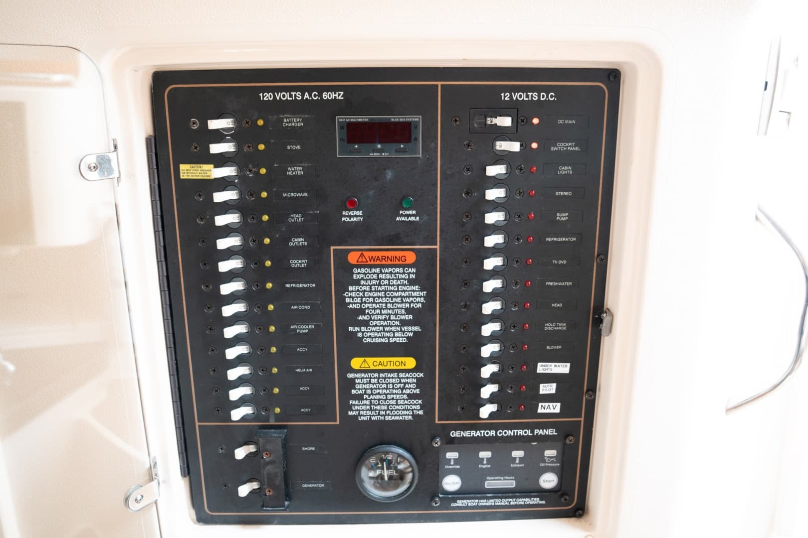 2009 Grady-White Express 330