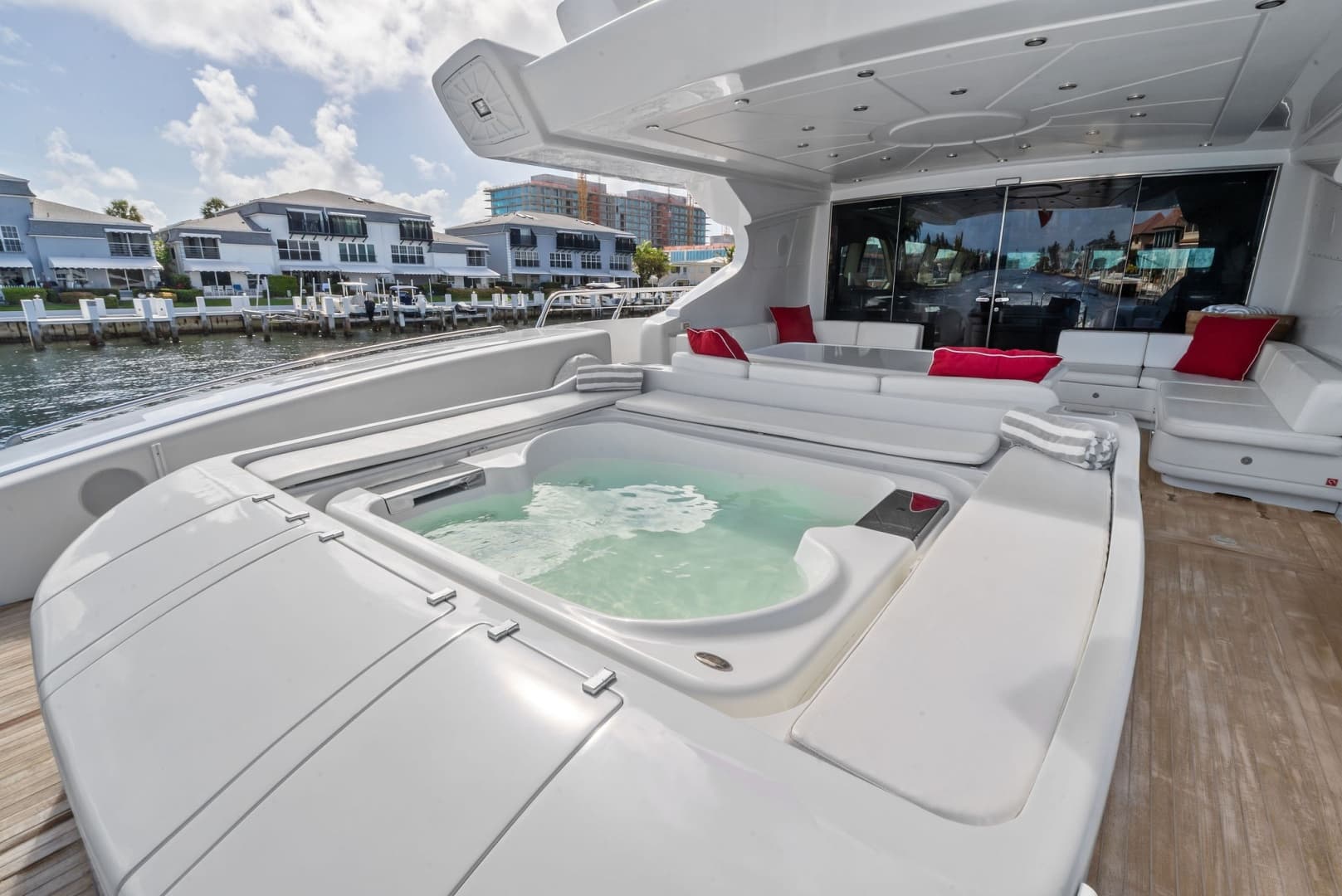 2005 Mangusta 130