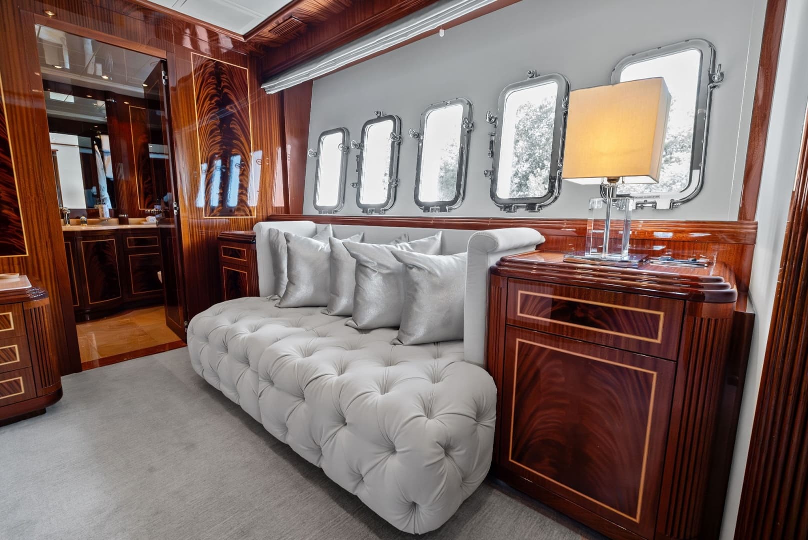 2005 Mangusta 130