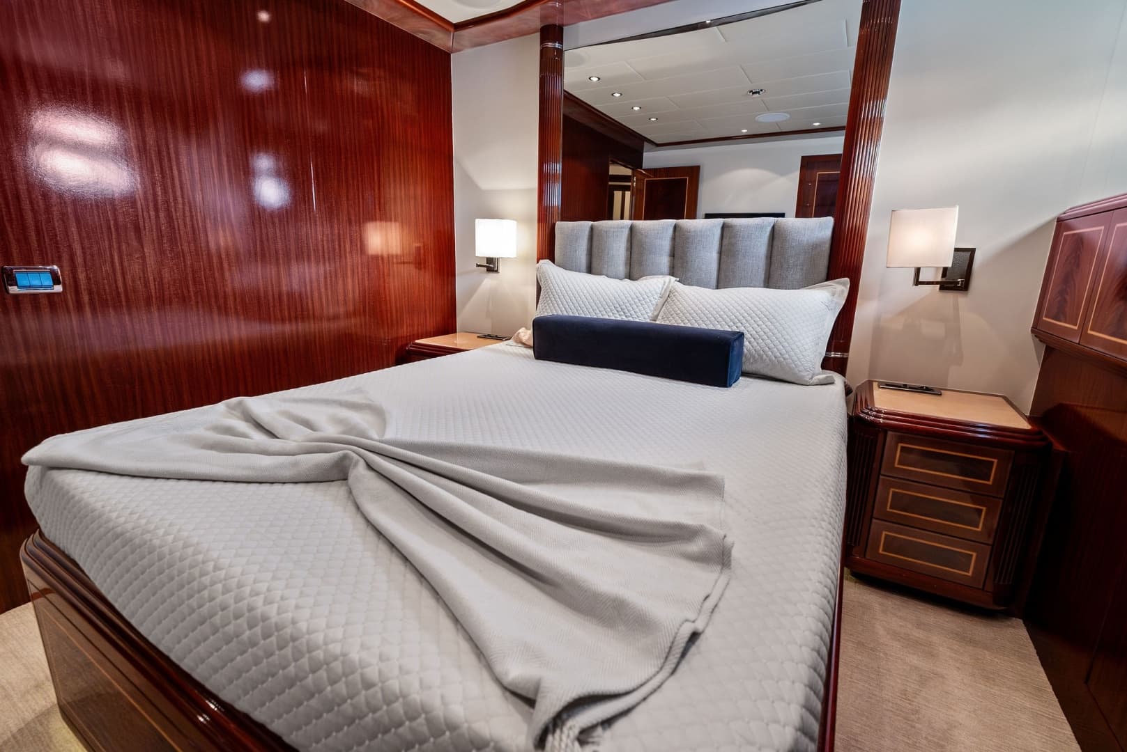 2005 Mangusta 130