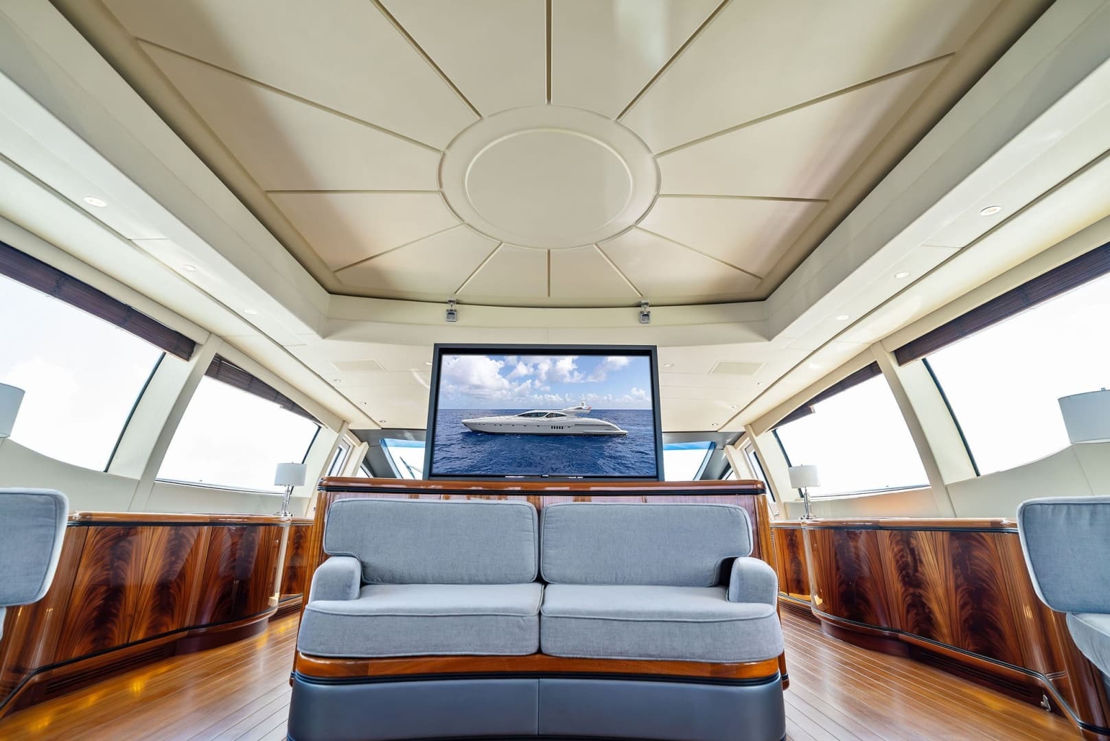 2005 Mangusta 130
