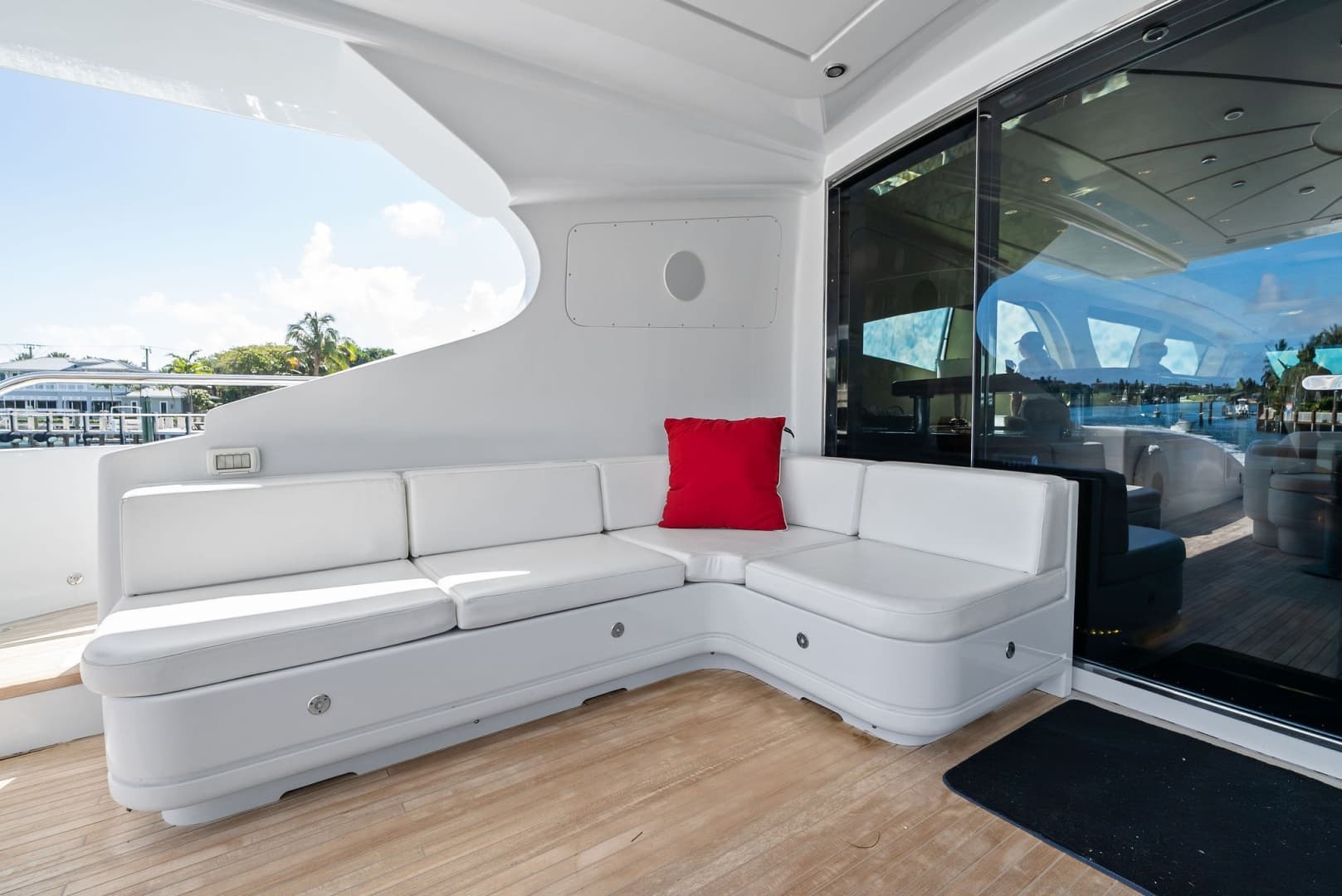 2005 Mangusta 130