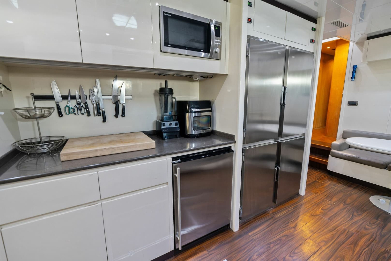 2005 Mangusta 130