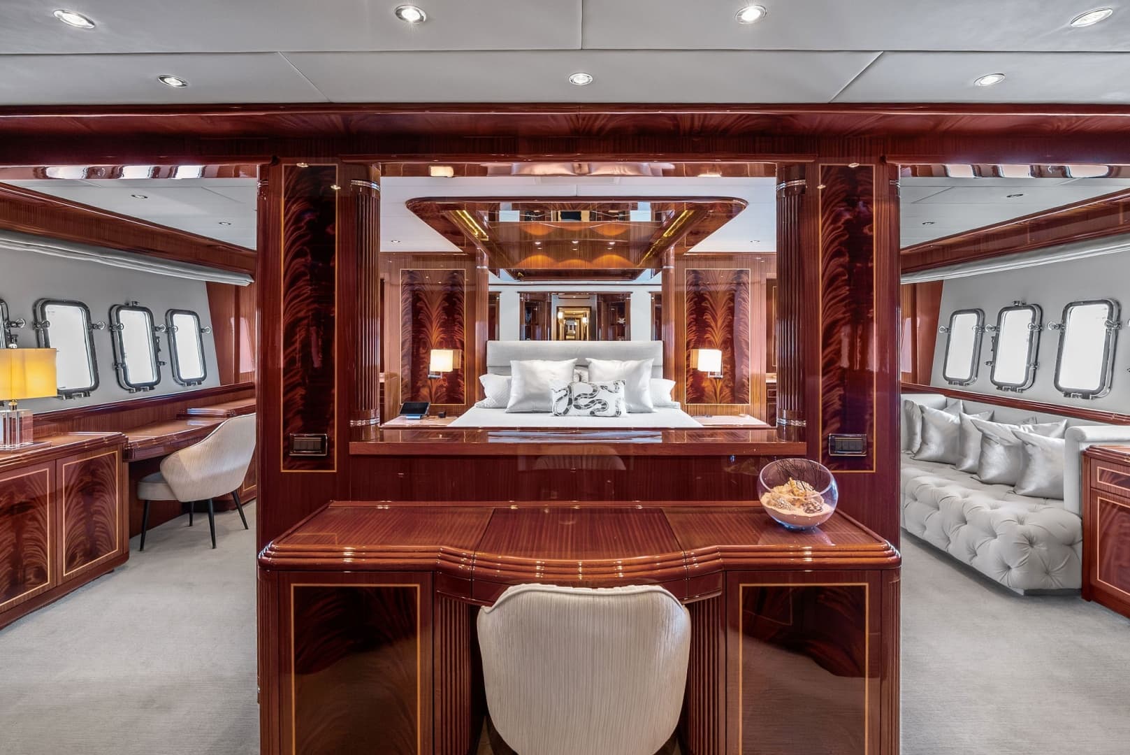 2005 Mangusta 130