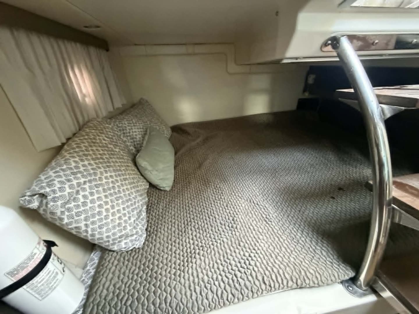 2016 Regal 28 Express