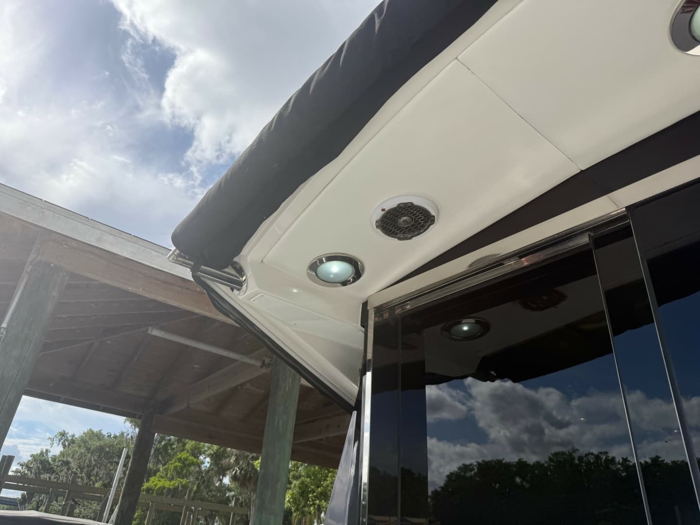 2016 Sea Ray 510 SUNDANCER