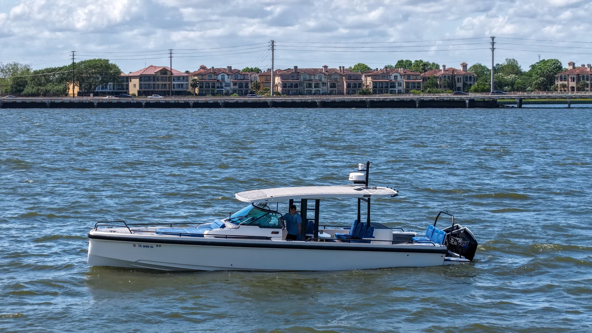 2019 Axopar 37 Sun Top