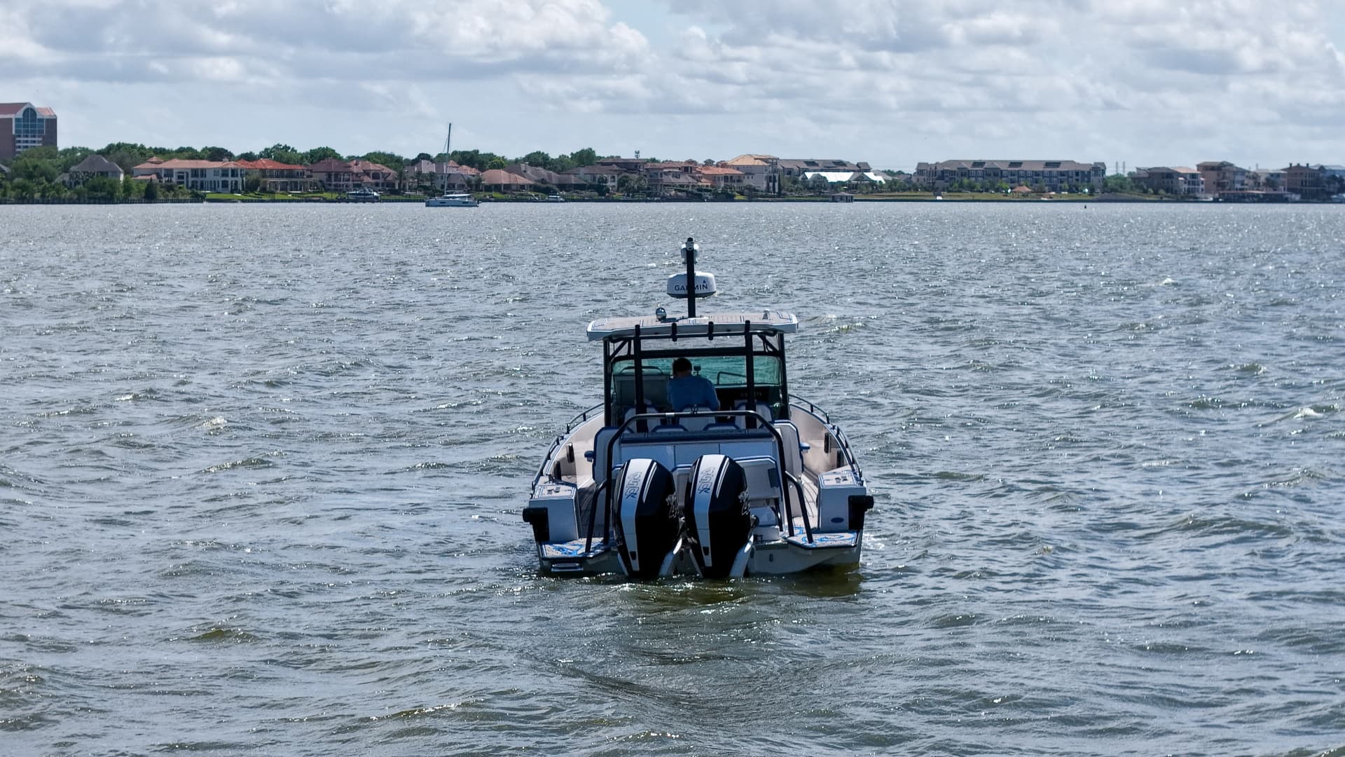 2019 Axopar 37 Sun Top