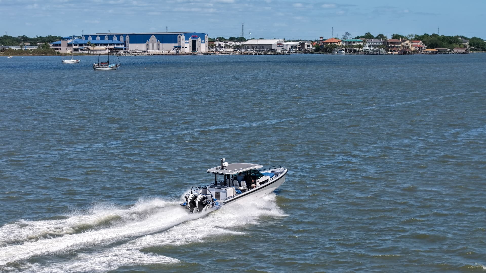 2019 Axopar 37 Sun Top