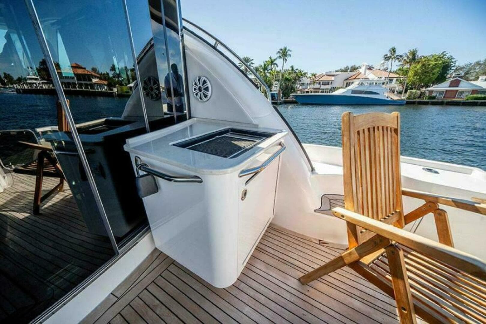 Cockpit grill