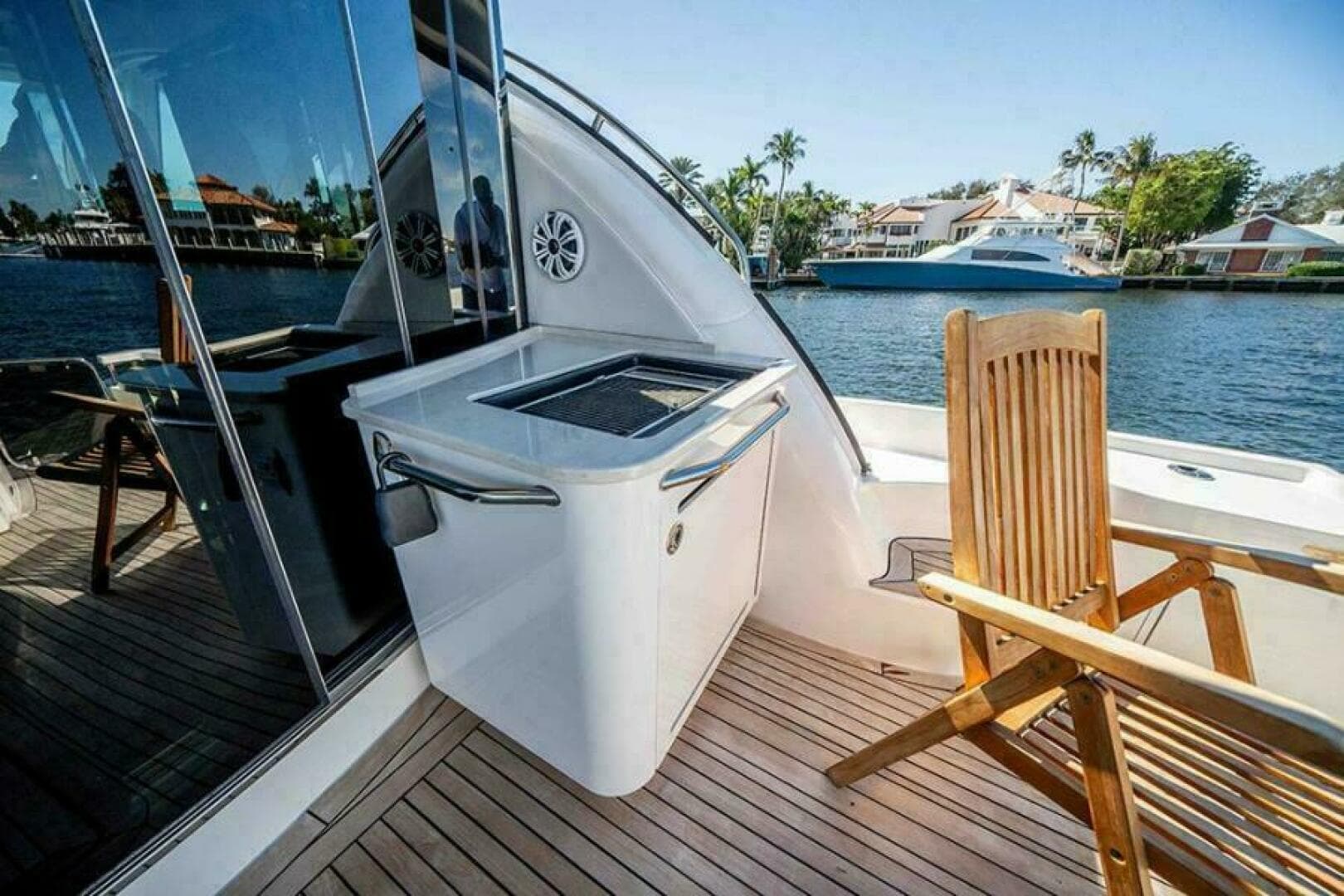 Cockpit grill