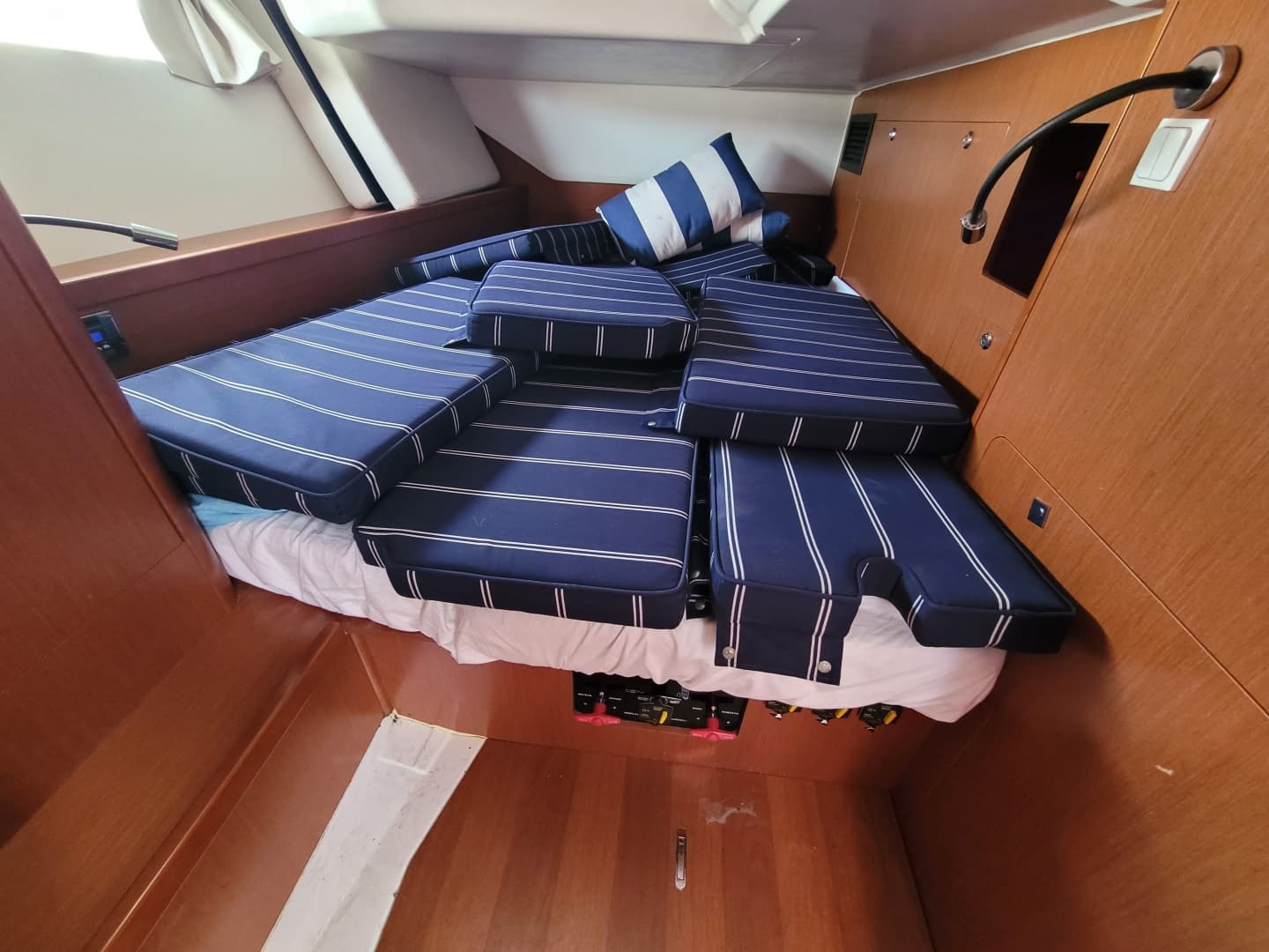 2015 Beneteau Oceanis 45