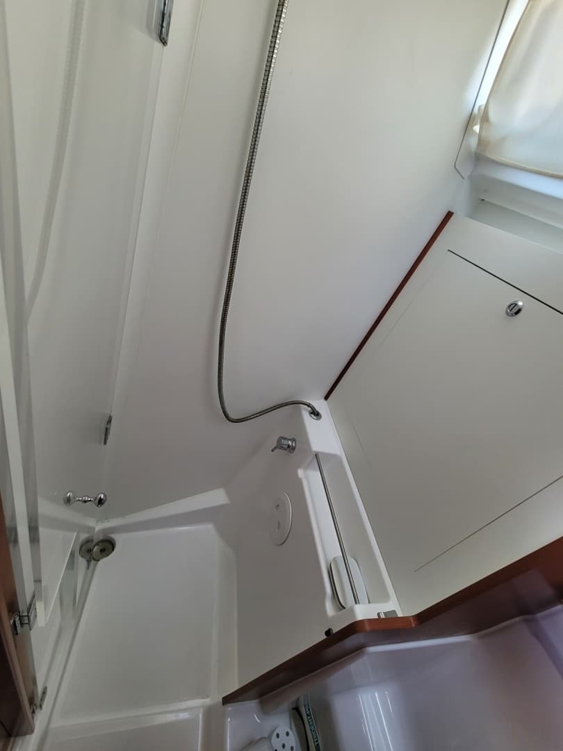 2015 Beneteau Oceanis 45