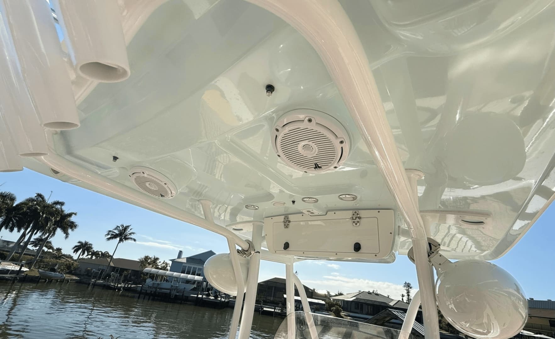 2021 Sea Hunt Ultra 229