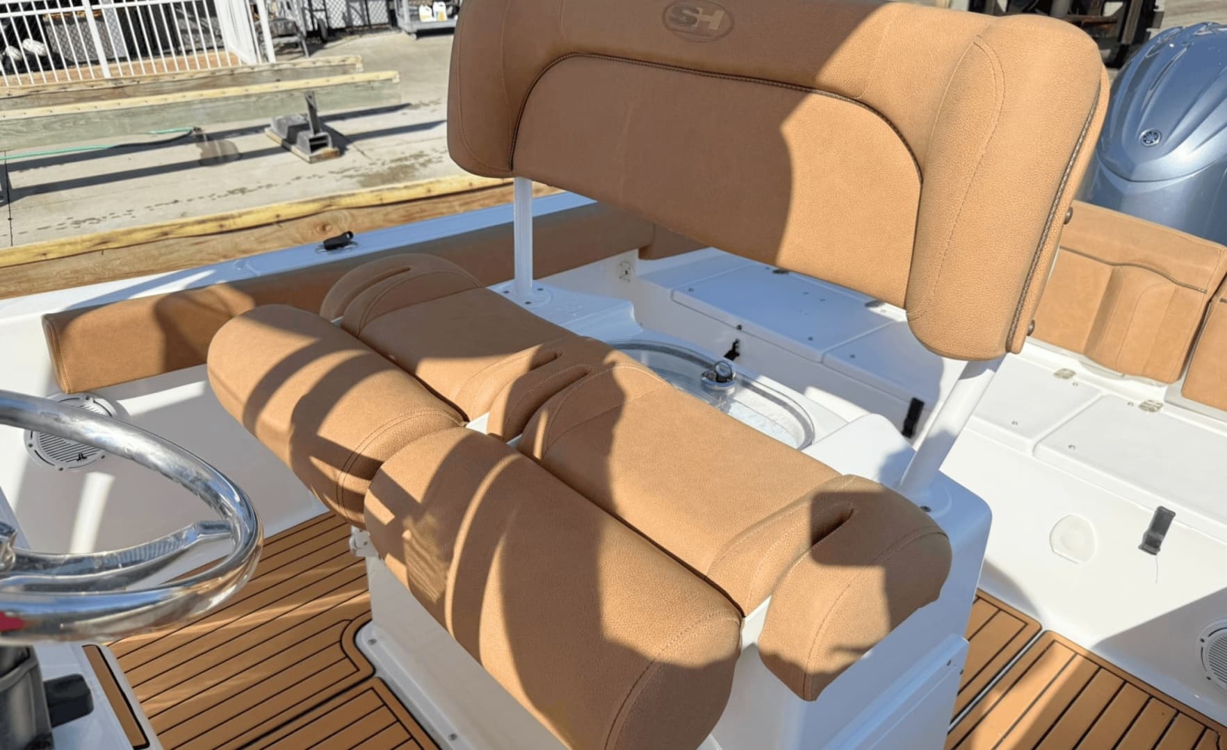 2021 Sea Hunt Ultra 229